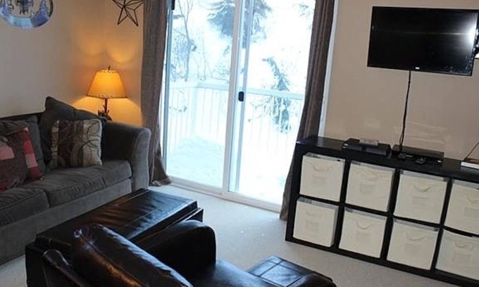 Sandpoint Condominio | Schweitzer Mountain Condo close to the village and slopes!