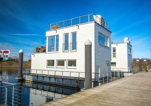 Olpenitz Alquiler De Eote | Schwimmendes Haus - An Bord Zwei