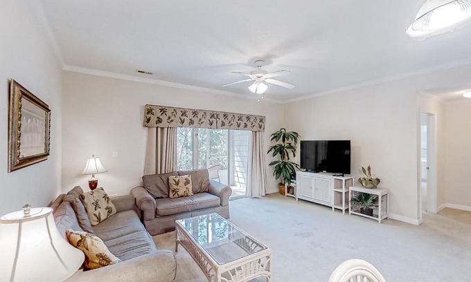 Little River Apartamento | Scotch Broom I-102