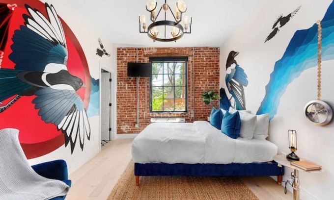 Golden Triangle Apartamento | Scott Santee Art Suite 105