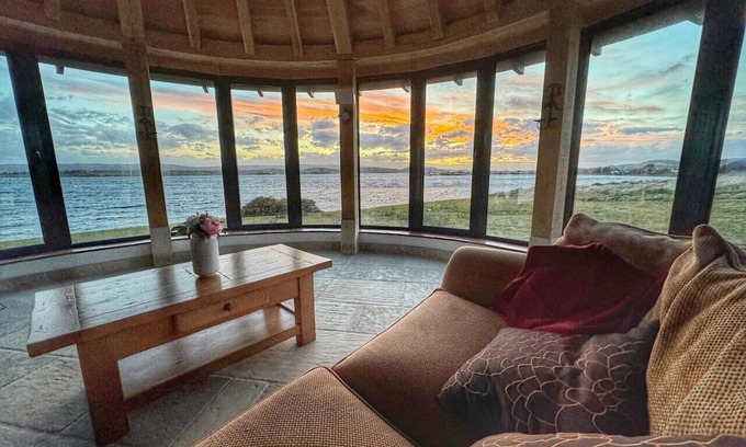 Aultbea Casa | Scottish Highlands Cottage on the NC500 route!