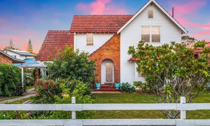 Scotts Head Casa | Scotts Cottage - The perfect Scotts Head escape