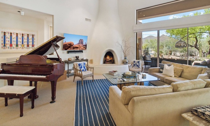 Pinnacle Peak Villa | Scottsdale Home w/Private Pool,Patio, Fireplace & Jet tub to enjoy some AZ relax