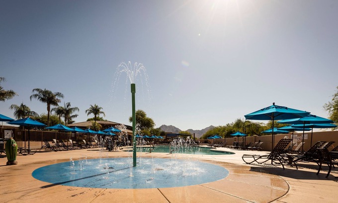 Scottsdale Links Complejo | Scottsdale Links Resort - 3 BEDROOM 1 KING 2 QUEEN SUITE HEARING ACCESSIBLE