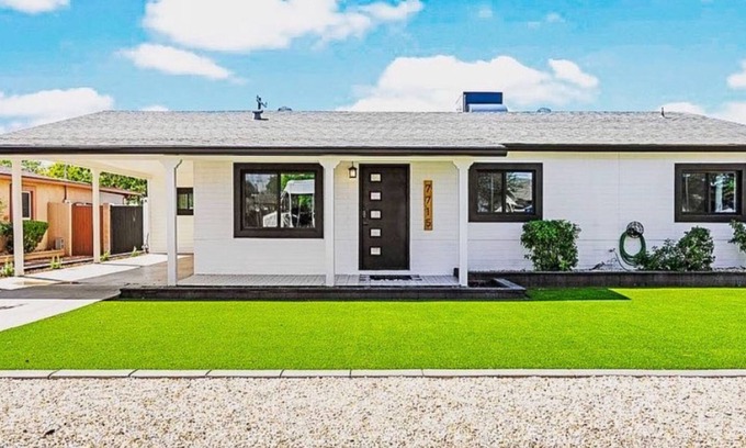Cavalier Vista Casa | Scottsdale Modern Farmhouse