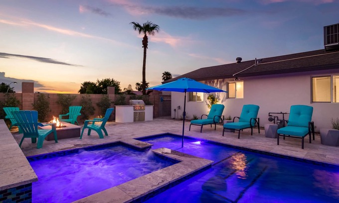 Cox Heights Casa | Modern Remodel Near Old Town, Game Room, New Heated Pool and Spa