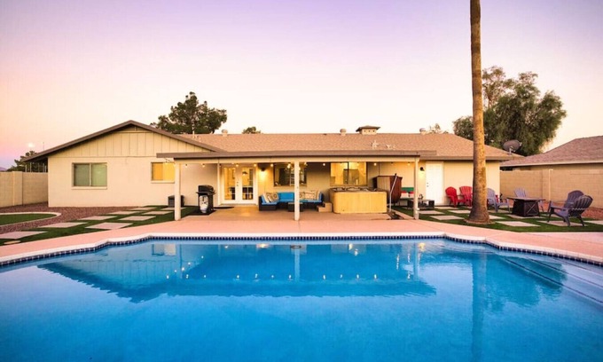 Village Grove Casa | Scottsdale Palms | Pool+Spa+Putting+Fire Pit+MORE!