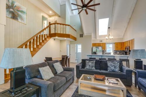 Osage Beach Casa | Screened Deck Margaritaville Lake Resort Retreat!