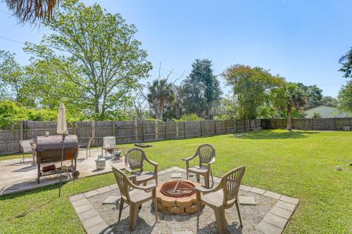 Charleston Casa | Screened Porch and Grill Spacious Charleston Home!