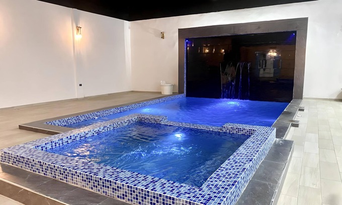 Downtown Santo Domingo Villa | SD 14BR Welcome Party Villas II & III