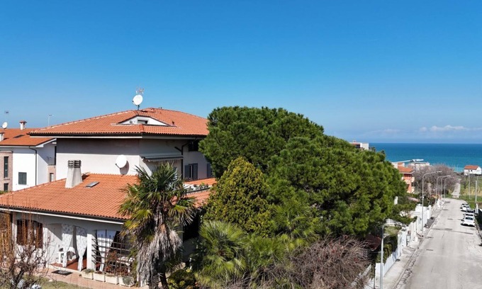 Montemarciano Apartamento | SE056 -Marzocca, delightful attic with sea view