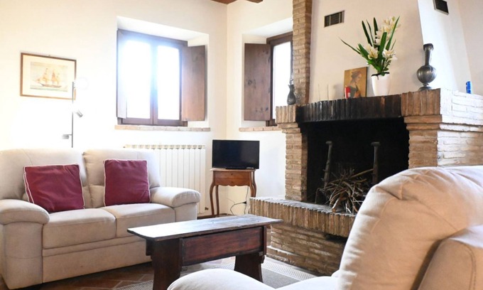Senigallia Apartamento | SE147 – Senigallia, portion of a farmhouse on two levels