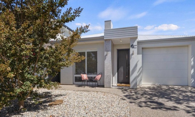 Seacliff Casa | Sea Belle by Wine Coast Holidays