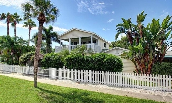 Carlouel Casa | 'Sea Breeze' - Beautiful Clearwater Beach Home - Piscina climatizada, Spa & Grill