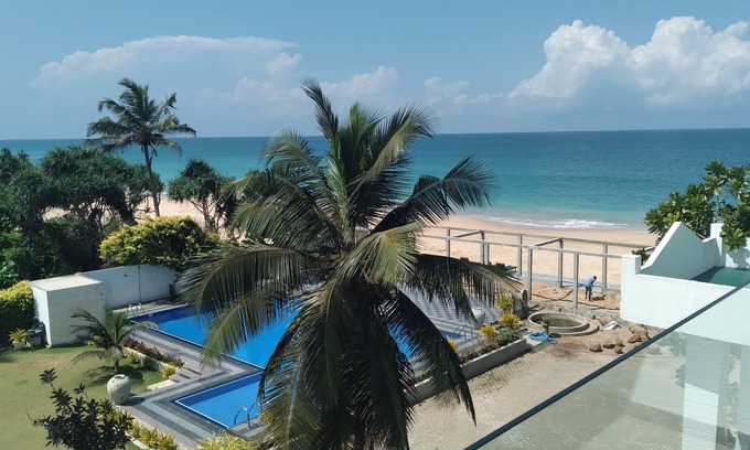 Hikkaduwa Cama Y Desayuno | Sea Breeze Hotel Ambalangoda