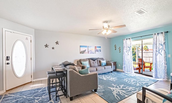 Navarre Casa | Sea Breeze Retreat