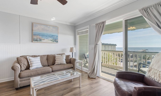 Charleston County Condominio | Sea Cabin on IOP, ocean view, beach, pool access