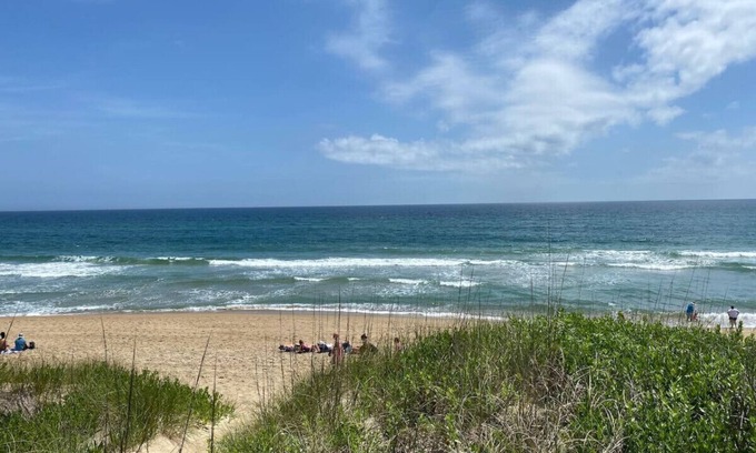 Kill Devil Hills Cabaña | Sea Captain's Cottage 4; Oceanfront Cottage Court