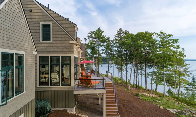 Hulls Cove Casa | Sea Cliff on Frenchman's Bay