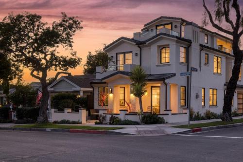 Corona del Mar Casa | Sea Crown by AvantStay 5mins from the Beach w Multiple Terraces PermitSLP13639