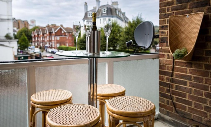 Eastbourne Seafront Apartamento | Sea Downs - moments from beach