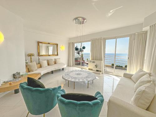Les Baumettes Apartamento | Sea Front Penthouse Cote d Azur