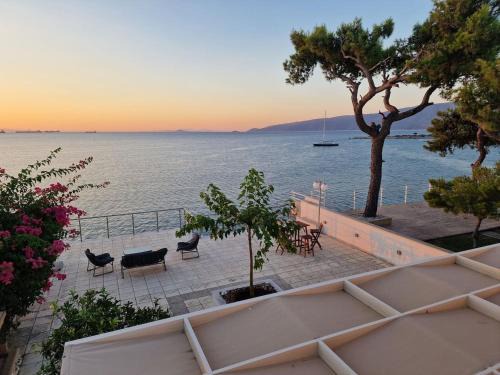 Isthmia Casa | Sea Front Villa near Athens