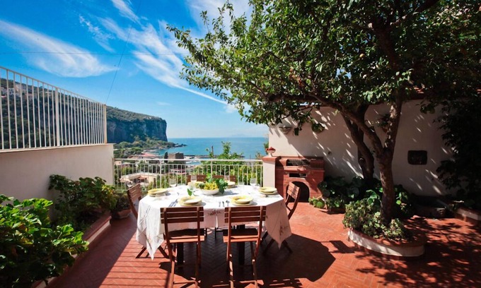 Vico Equense Villa | Villa frente al mar en la costa de Sorrento