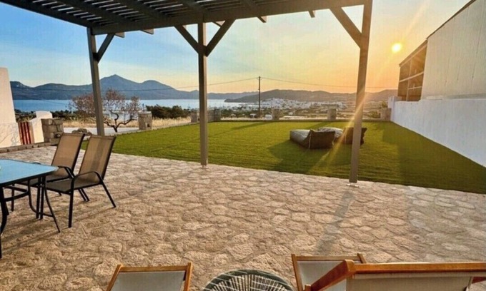 Adamas Apartamento | Sea & Garden View Parasporos Houses, Adamas Milos