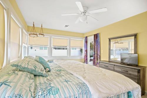 Surfside Beach Casa | Sea Hag's Captain's Cabin