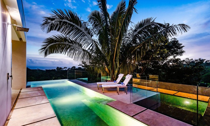 Black Beauty Villa | Sea Haven - Ultra Modern Masterpiece w Ocean View
