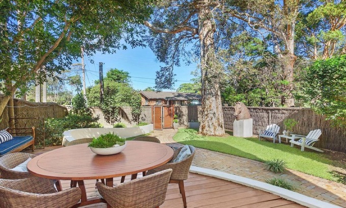 North Avoca Casa | SEA LA VIE | Close to beach , WIFI | Acccom Holidays