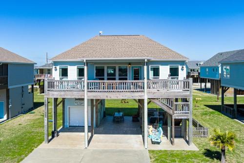 Crystal Beach Casa | Sea Leggs Cabin home