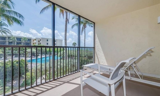 Boca Grande Condominio | Sea Oats 143 2 Bedroom Condo by RedAwning