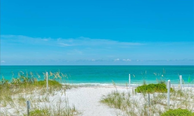 Boca Grande Condominio | Sea Oats 222 2 Bedroom Condo by RedAwning