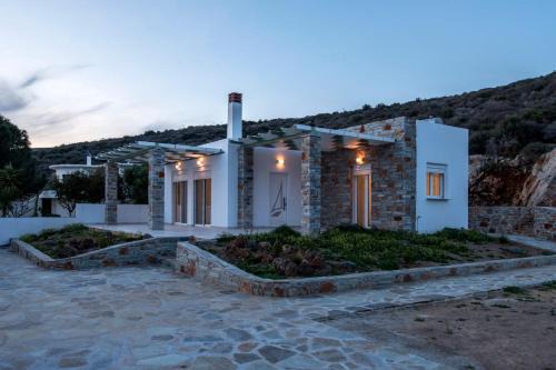 Nea Styra Casa | Sea Reflections Nimborio Beachfront Houses