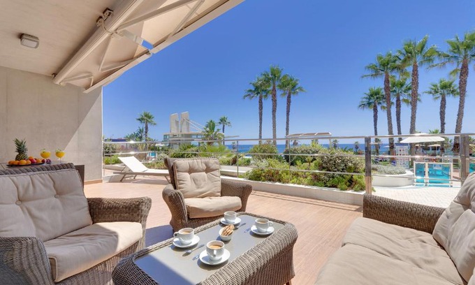 Punta Prima Apartamento | SEA SENSES SKYLINE Torrevieja