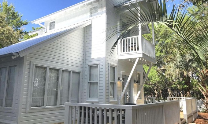 Seaside Casa | Sea Shack - 128 Tupelo Street by Dune Vacation Rentals