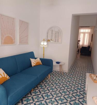 Marsalforn Apartamento | Sea-Side Maisonette