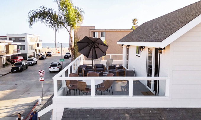 West Newport Casa | Sea Sight by AvantStay | Walk to Newport Beach