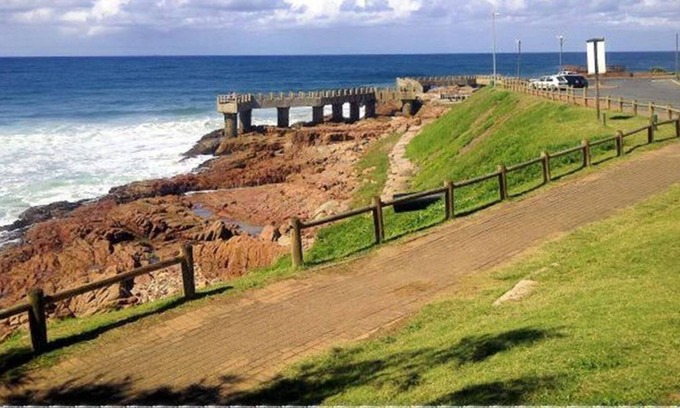 Margate Beach Casa | Sea Spray - Beautiful private Unit with view