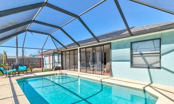 Marineland Acres Casa | Sea Story Amazing Pool Home Walk to Beach