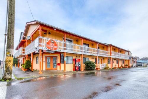 Rockaway Beach Hotel | Sea Treasures Inn