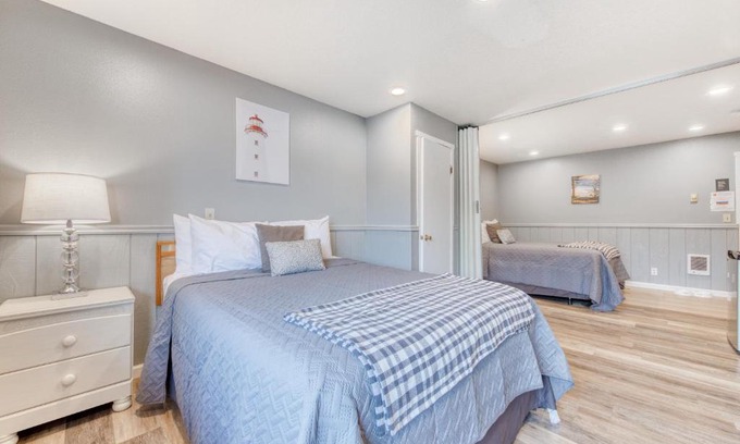 Rockaway Beach Hotel | Sea Treasures Inn #103 & #104