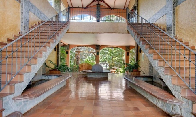 Junquillal Condominio | Sea Turtle Villa, 1 bedroom loft w pool near beach