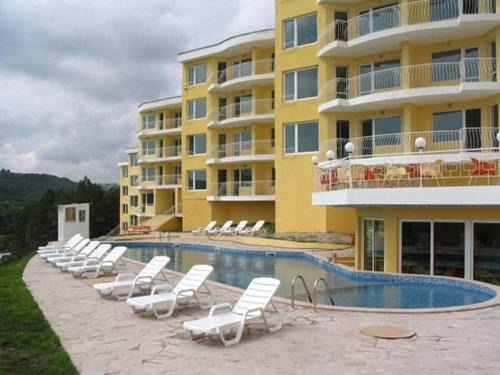 Kavarna Apartamento | Sea View 1 Bedroom Apartment - Pool & Free Parking - Kavarna