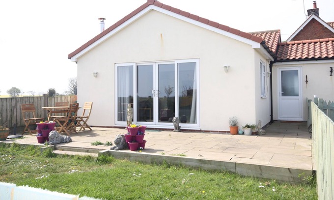 Mappleton Casa | Bungalow con vistas al mar, amplio plan abierto y admite mascotas.