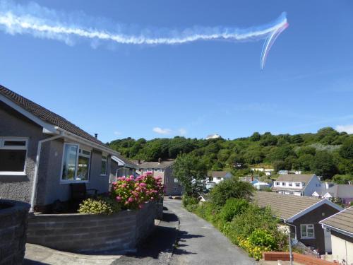 Mumbles Casa | Sea view bungalow