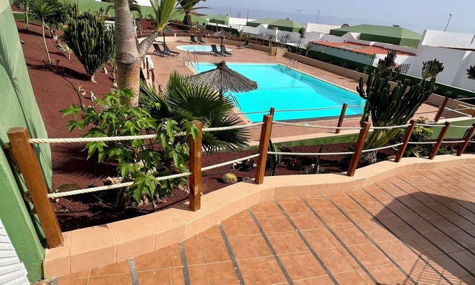 Caleta de Fuste Casa | Sea View Bungalow with Communal Pool