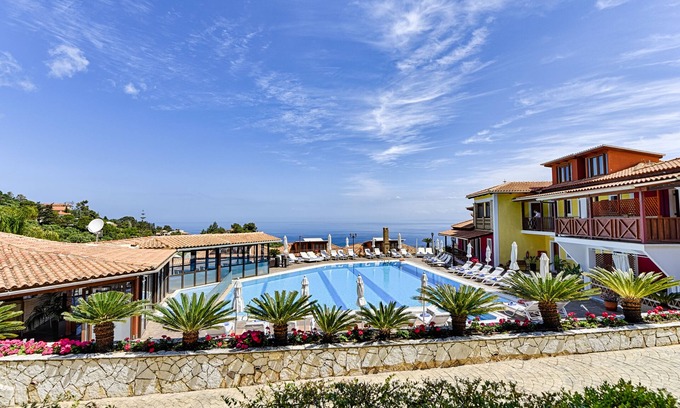 Xirokastello Apartamento | Sea View Deluxe Family Suite